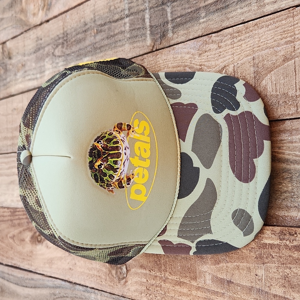 Camo green zumiez trucker hat